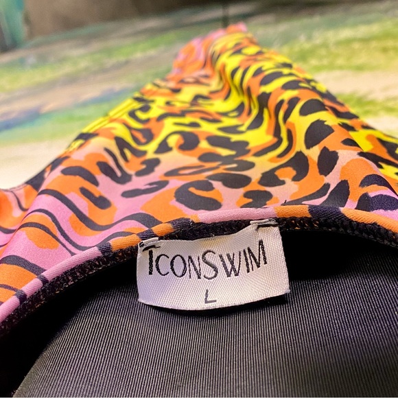 One piece Icon Swim Neon Animal Print Swimsuit size Large - Picture 2 of 3